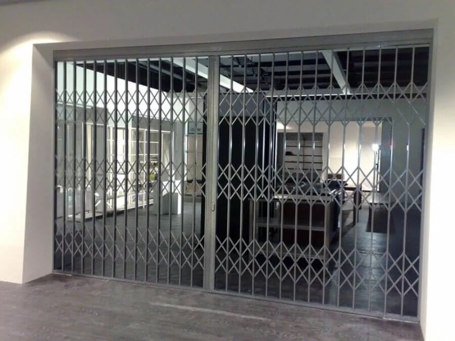 Folding Gate & Rolling Door — folding gate dan rolling door aluminium, foto 2
